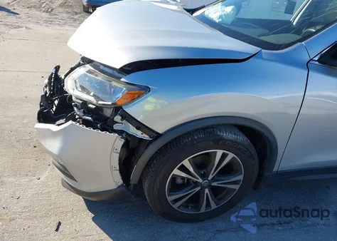 2019 Nissan Rogue Sv z USA, uszkodzony, nr VIN JN8AT2MT5KW263309